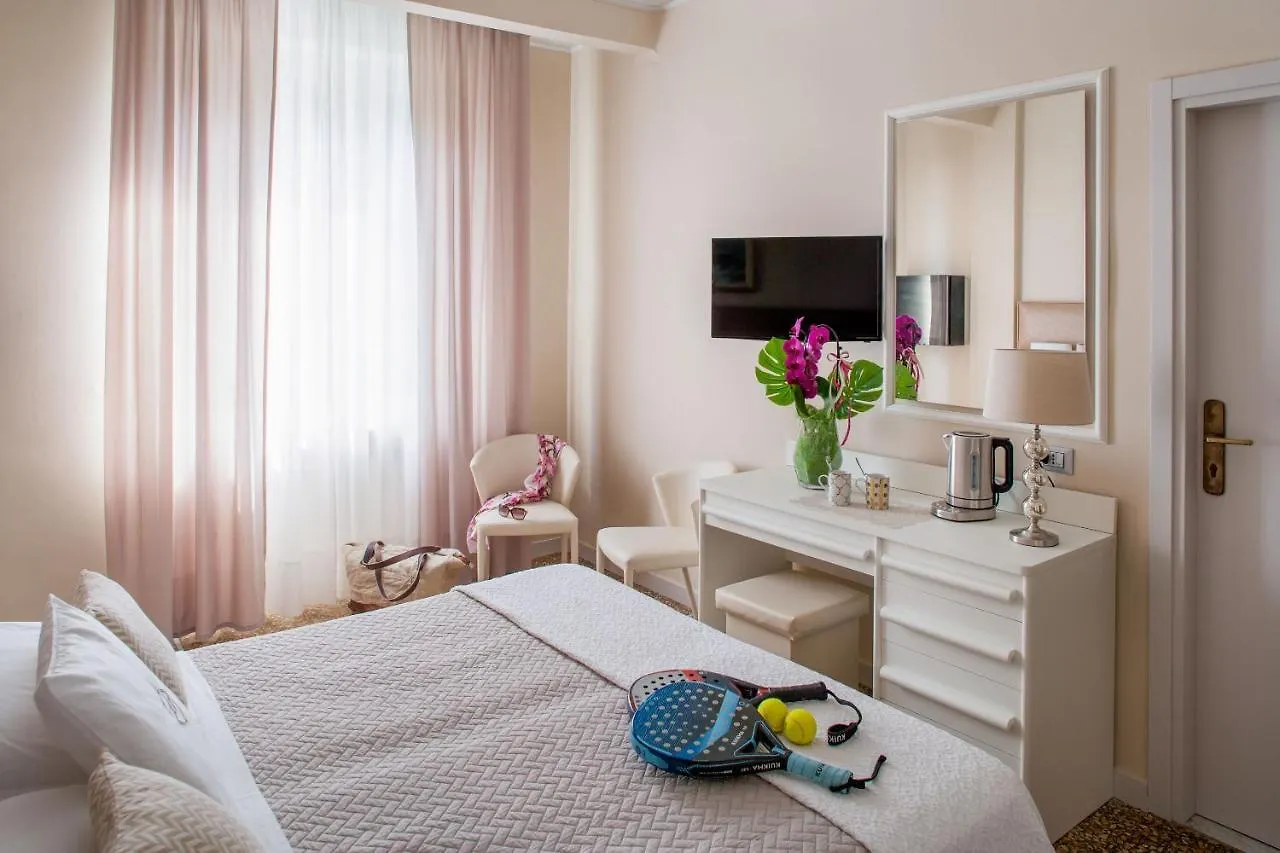 Hotel Mediterraneo Laigueglia