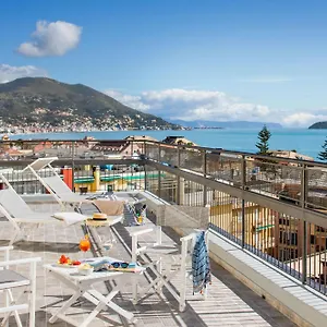 Tritone Hotel