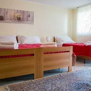 Appartamento Zagarella House Aeroporto di Catania Fontana Rossa