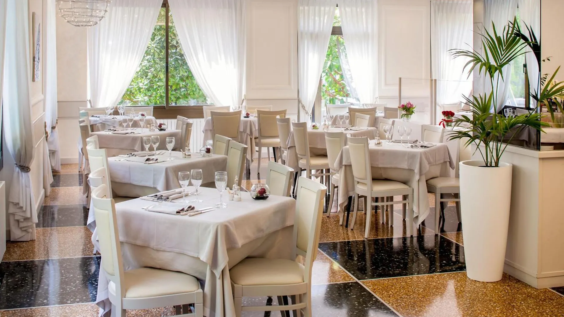 Hotel Mediterraneo Laigueglia